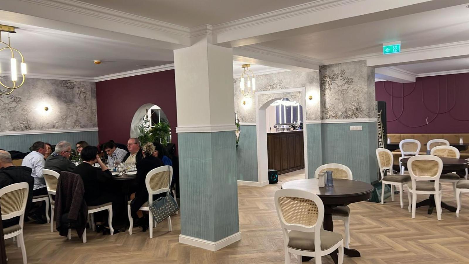 Colina Restaurant & Events Otel Bistriţa Dış mekan fotoğraf