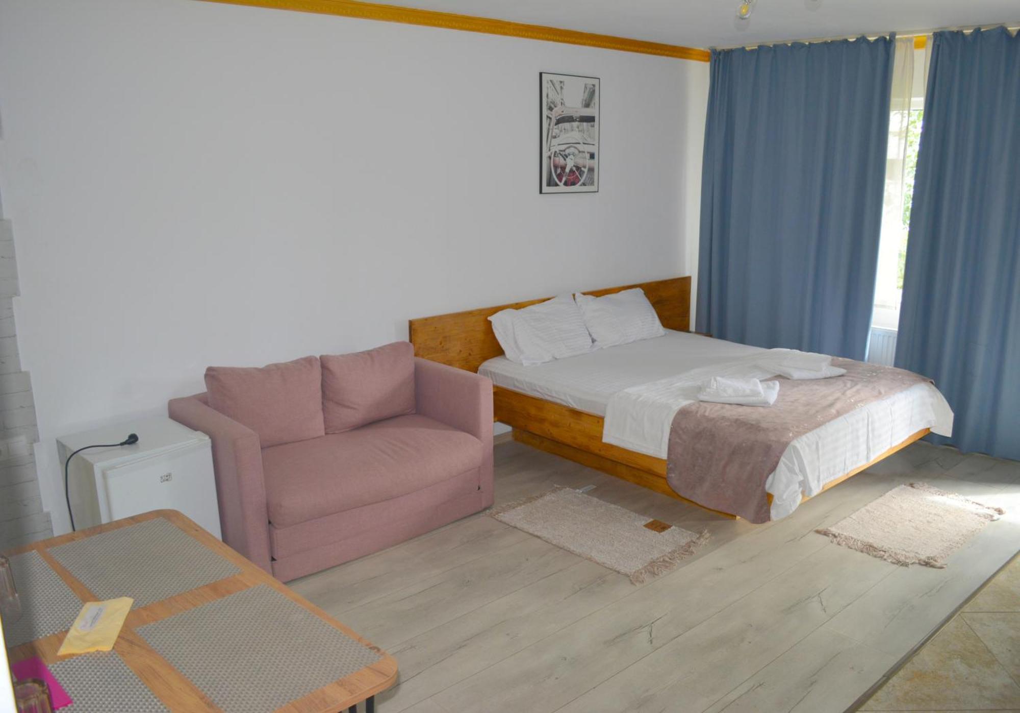 Colina Restaurant & Events Otel Bistriţa Dış mekan fotoğraf
