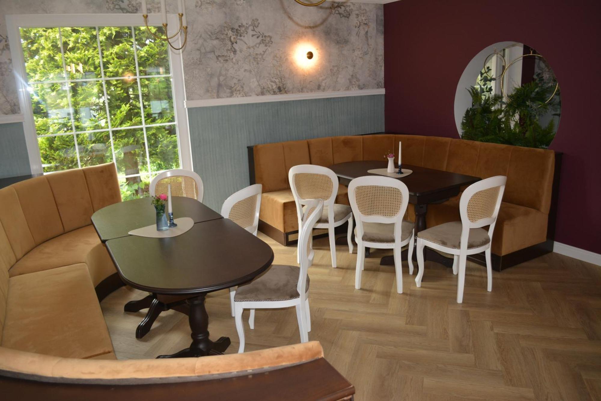 Colina Restaurant & Events Otel Bistriţa Dış mekan fotoğraf